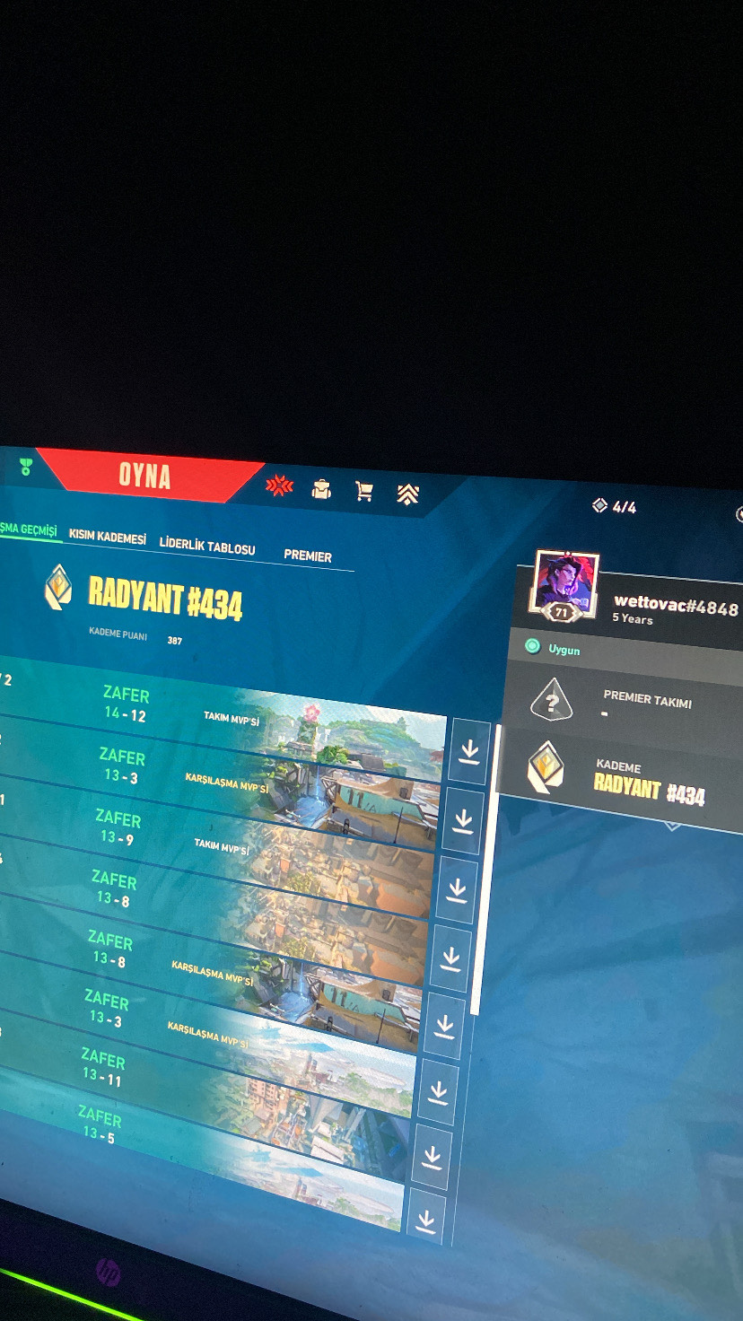 Customer account: Valorant Radiant rank 434 on monitor